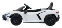 Pojazd Lamborghini Revuelto Białe