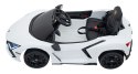 Pojazd Lamborghini Revuelto Białe
