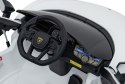 Pojazd Lamborghini Revuelto Białe