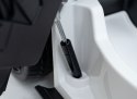 Pojazd Lamborghini Revuelto Białe