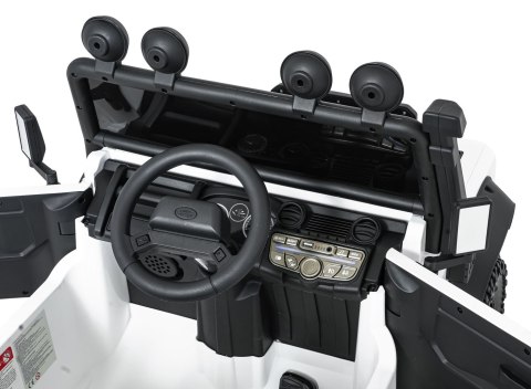 Pojazd Land Rover Defender 110 SVX Concept Biały