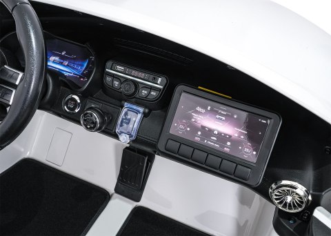 Pojazd Mercedes Benz GT63 AMG Biały